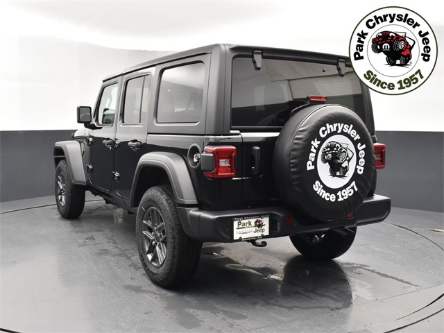 2025 Jeep Wrangler photo 4