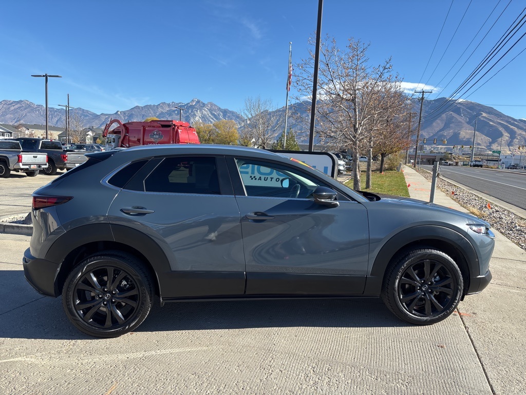 2024 Mazda CX-30 2.5 S Carbon photo 3