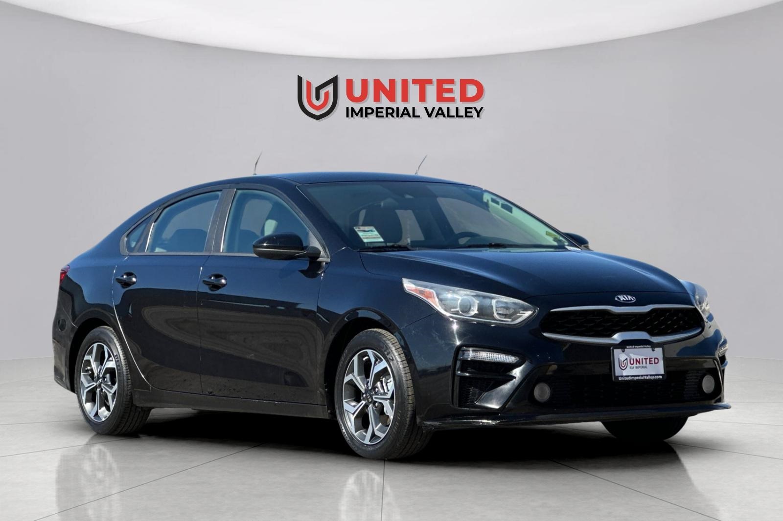 Used 2019 Kia FORTE LXS with VIN 3KPF24AD9KE020609 for sale in Imperial, CA