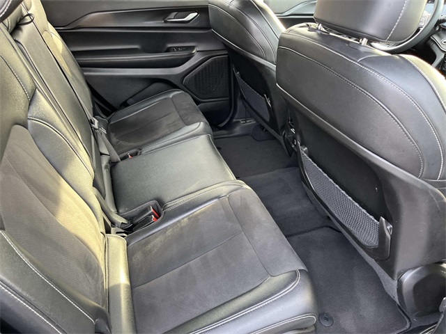 2024 Jeep Grand Cherokee Altitude photo 22