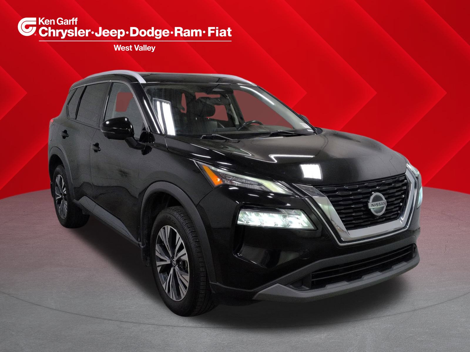 2021 Nissan Rogue SV's photo