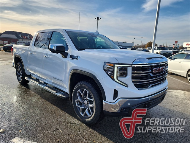 2026 GMC Sierra 1500 SLT's photo