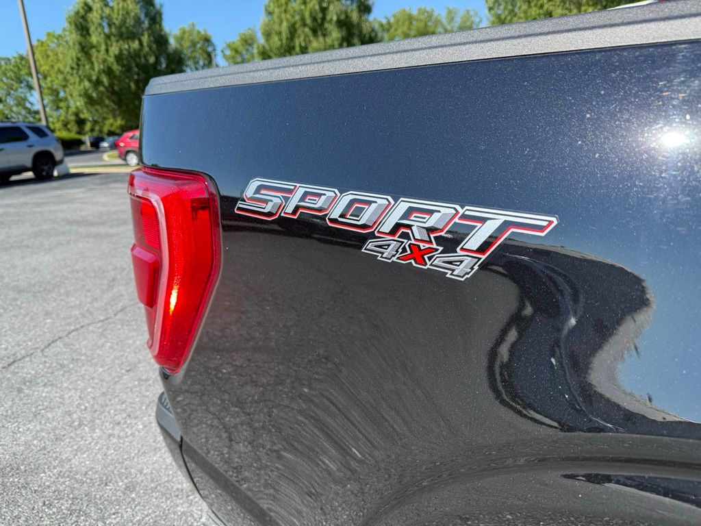 2022 Ford F-150 XLT photo 11