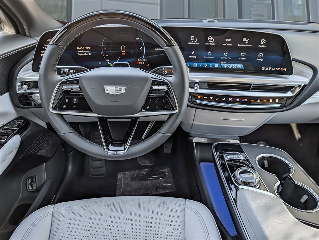 2026 Cadillac Lyriq Luxury photo 23