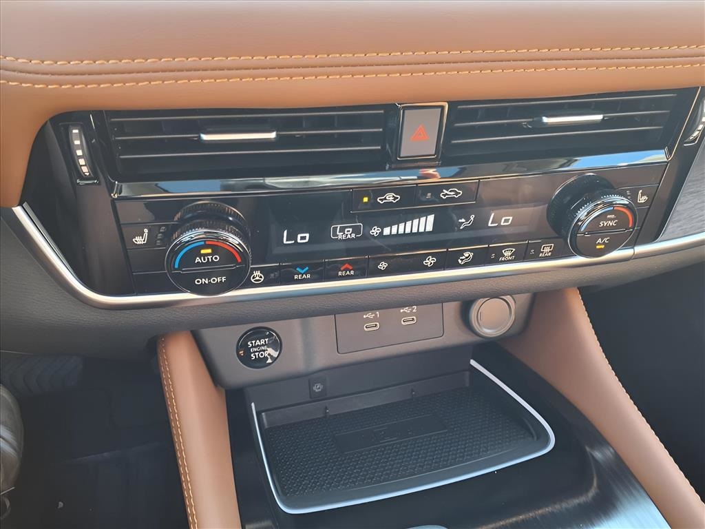 2026 Nissan Rogue Platinum photo 23