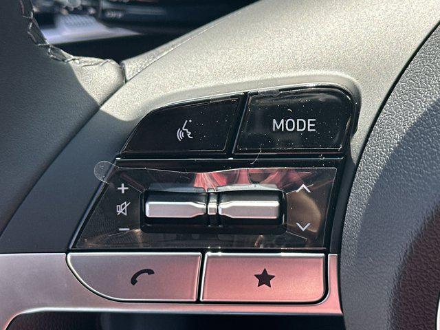 2025 Hyundai Elantra SEL Convenience photo 21