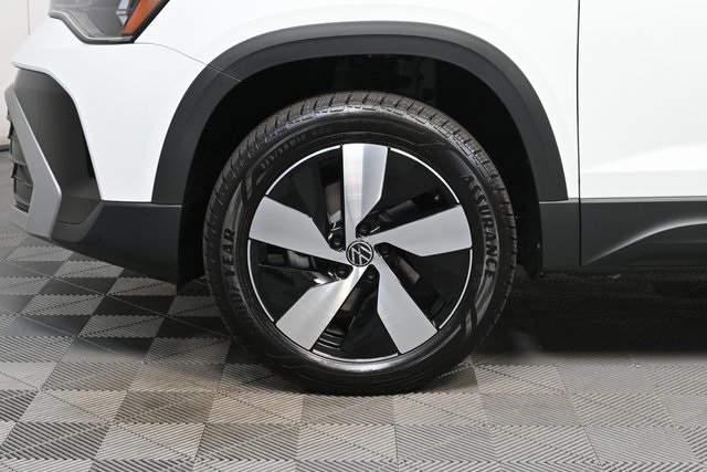2025 Volkswagen Taos S photo 28