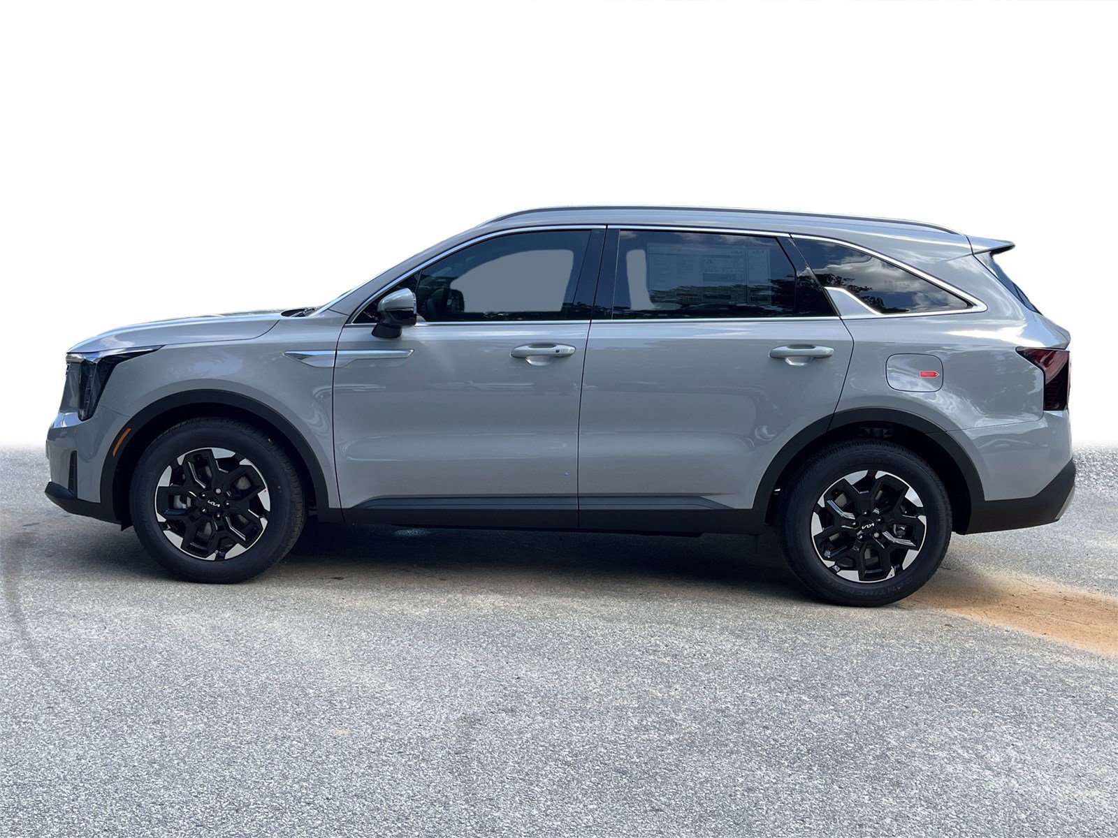 2025 Kia Sorento S photo 3