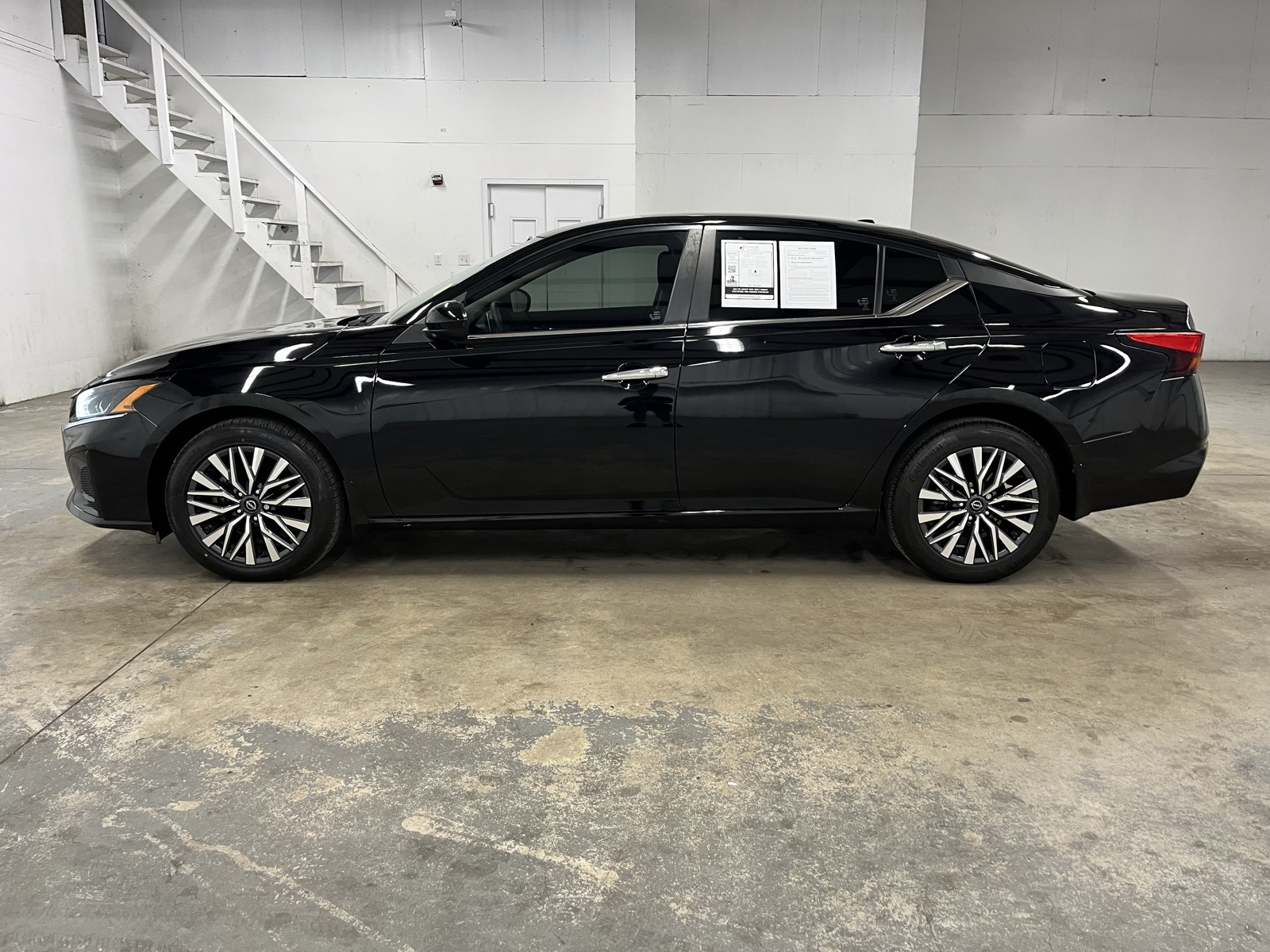 2023 Nissan Altima 2.5 SV photo 4