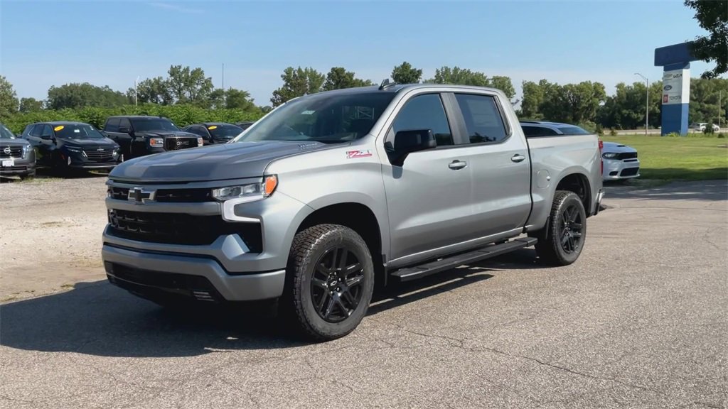 2025 Chevrolet Silverado 1500 RST photo 4