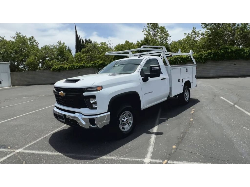 2024 Chevrolet Silverado 2500HD photo 5