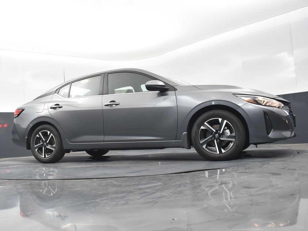 2025 Nissan Sentra SV photo 33