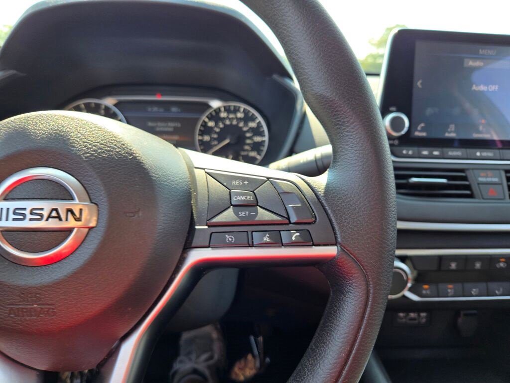 2022 Nissan Altima 2.5 SV photo 26