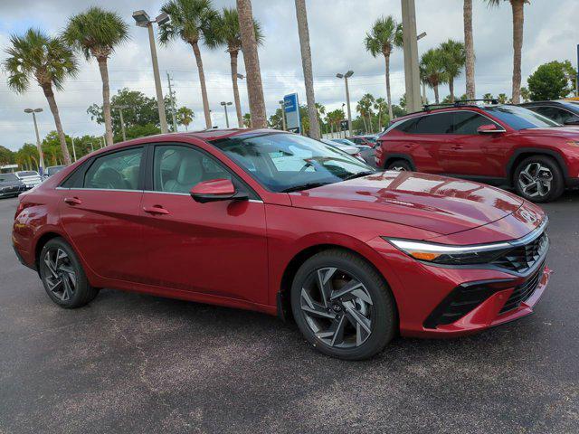 2025 Hyundai Elantra Limited photo 2