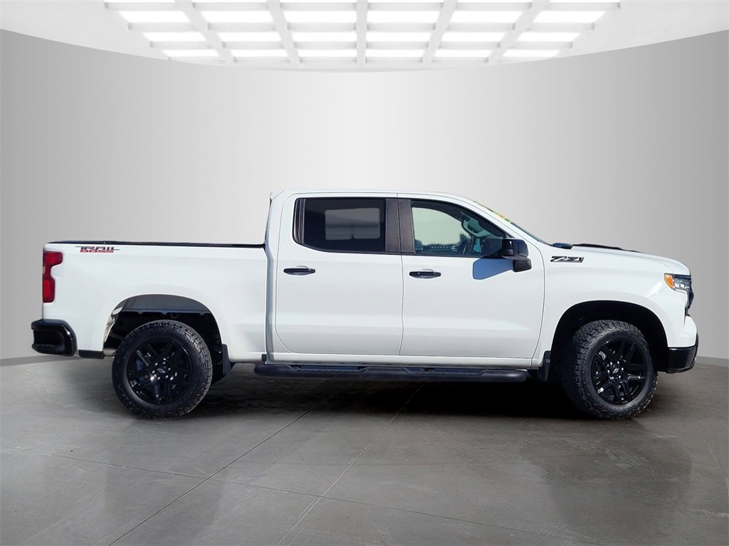 2023 Chevrolet Silverado 1500 LT Trail Boss photo 3