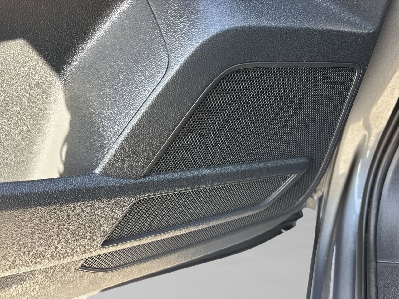 2019 Volkswagen Atlas V6 SE photo 18