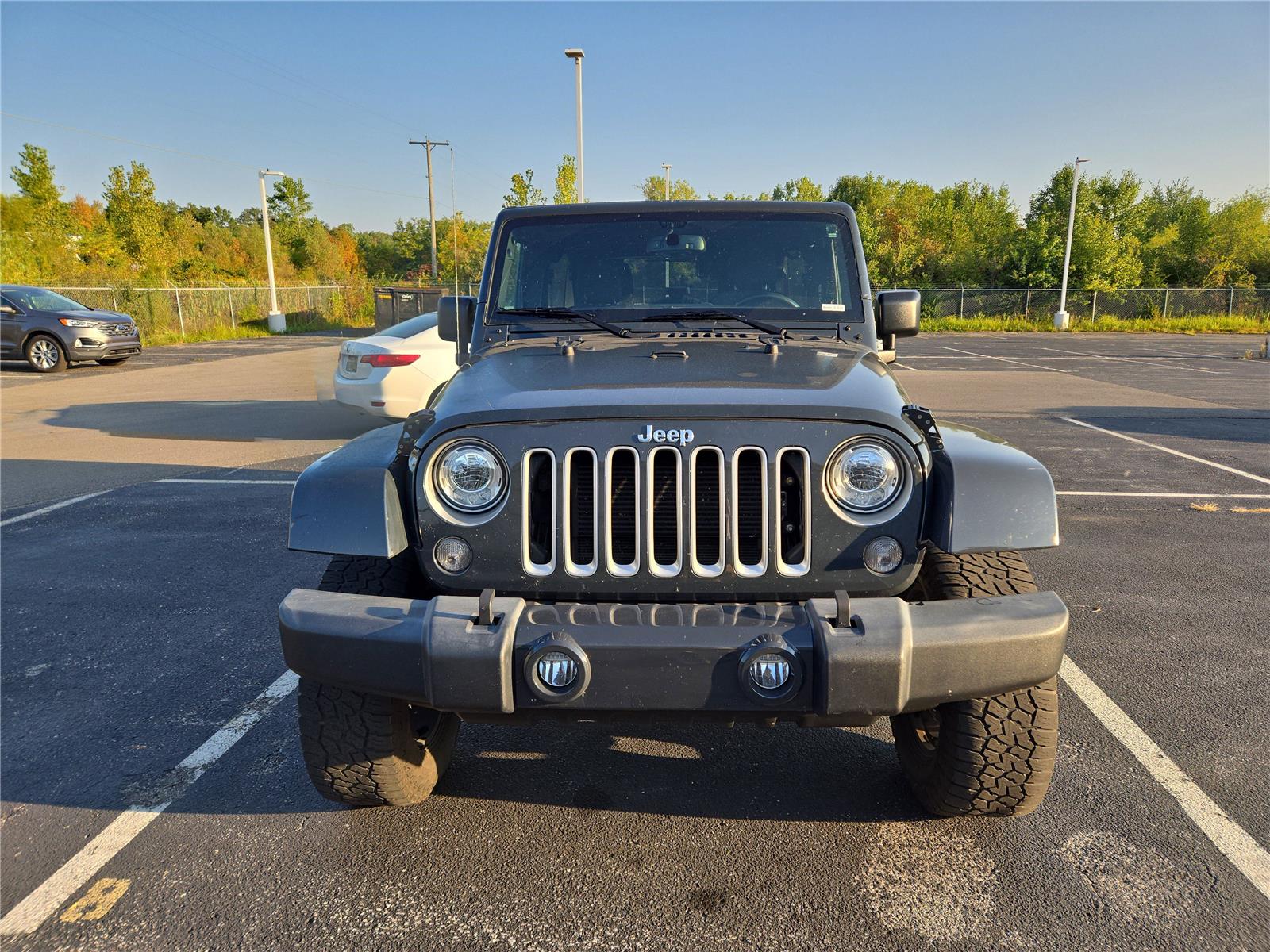 2017 Jeep Wrangler Unlimited Sahara photo 2
