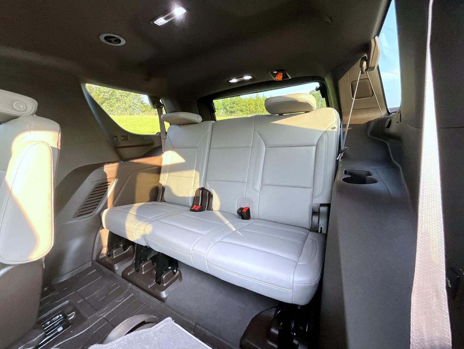 2022 Chevrolet Tahoe Z71 photo 18