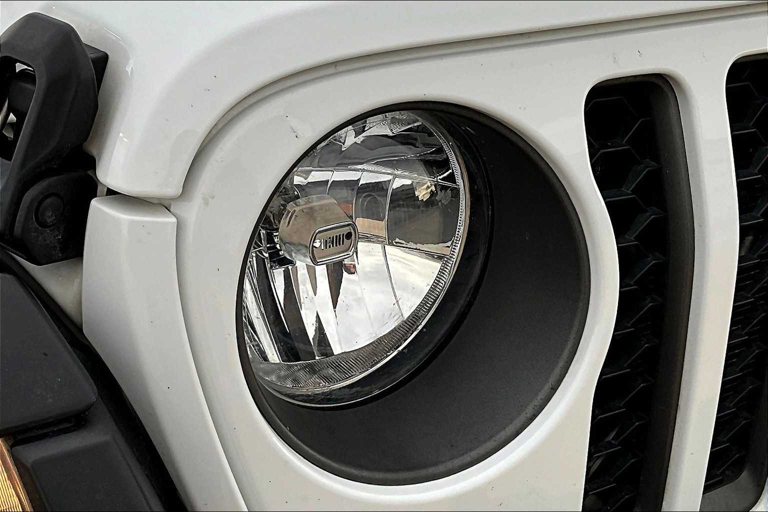 2020 Jeep Gladiator Rubicon photo 44