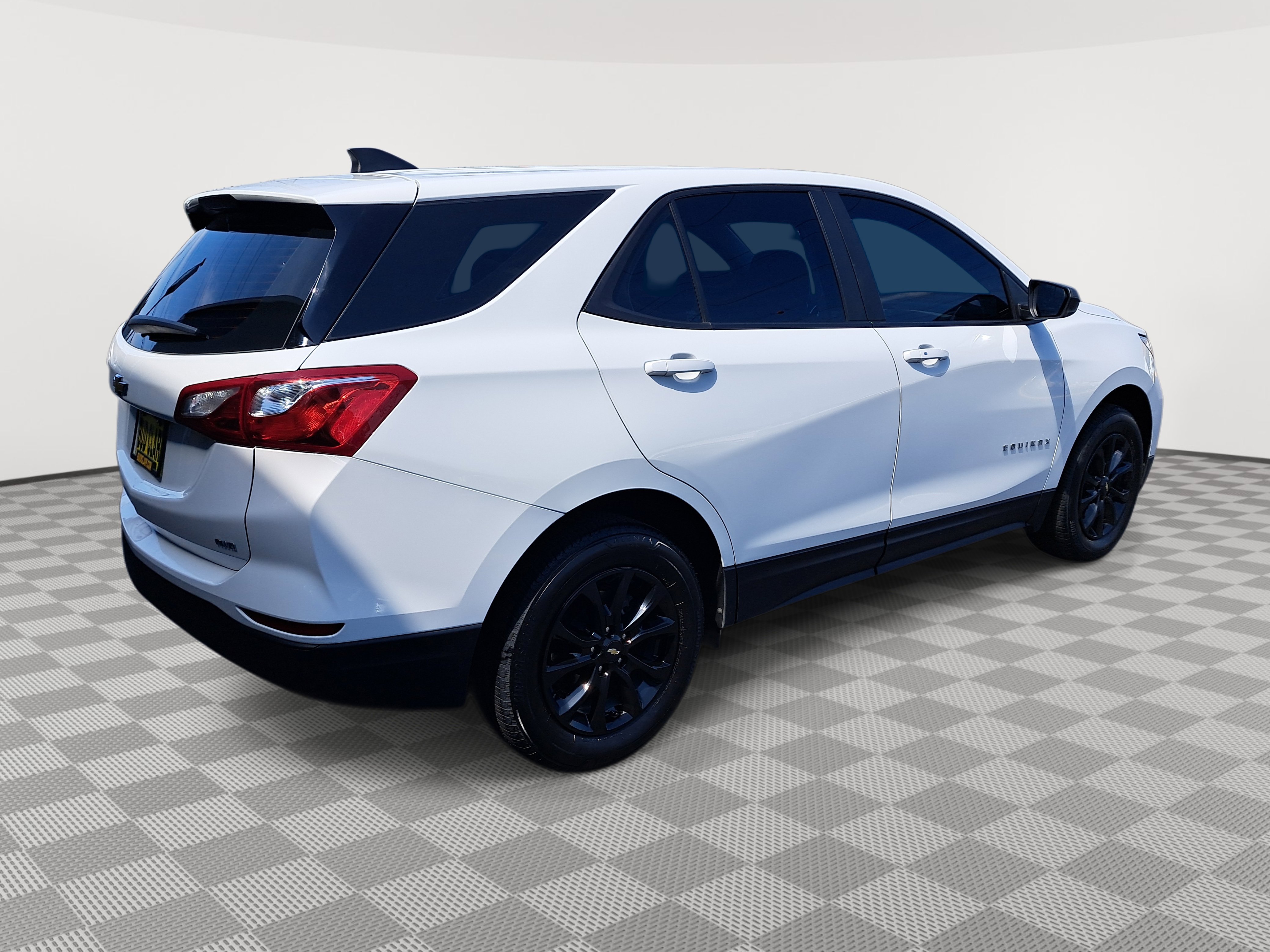 2021 Chevrolet Equinox LS photo 4