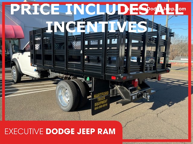 2024 Ram 5500 Tradesman photo 2