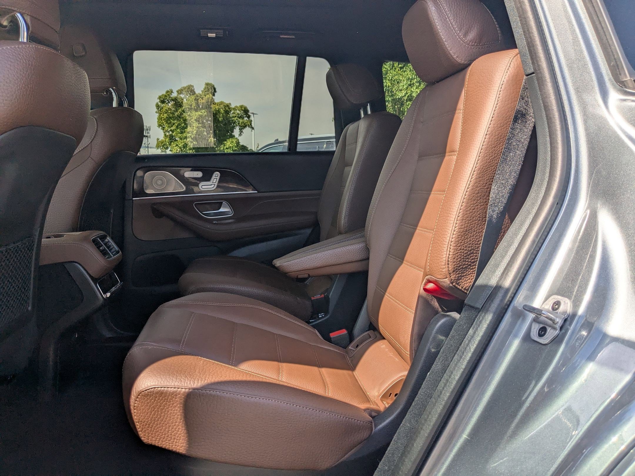 2024 Mercedes Benz GLS 450 4MATIC photo 19