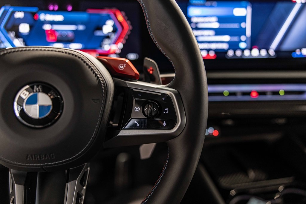 2025 BMW M5 - Image 25