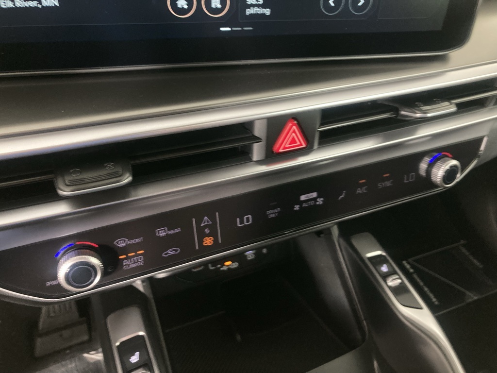 2025 Kia Sorento Hybrid EX photo 7
