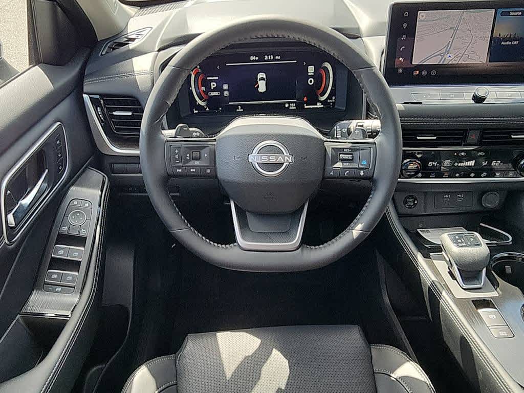 2026 Nissan Rogue Platinum photo 17