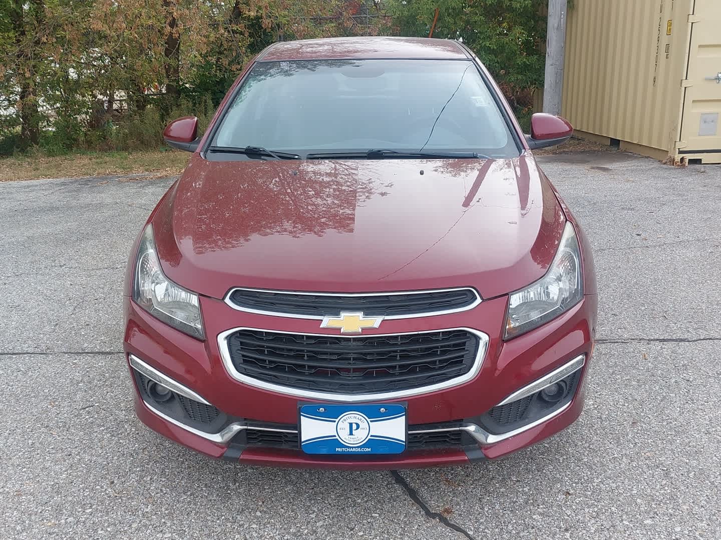 2015 Chevrolet Cruze LT photo 2