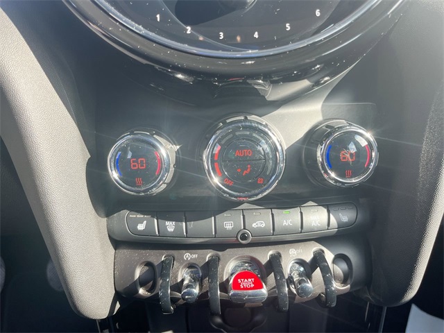 2022 Mini Cooper Oxford Edition photo 9
