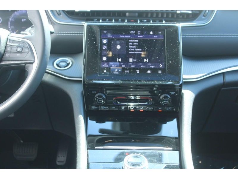 2024 Jeep Grand Cherokee Laredo X photo 14