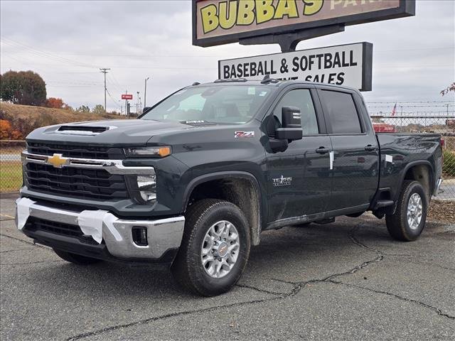 2026 Chevrolet Silverado LT photo 2