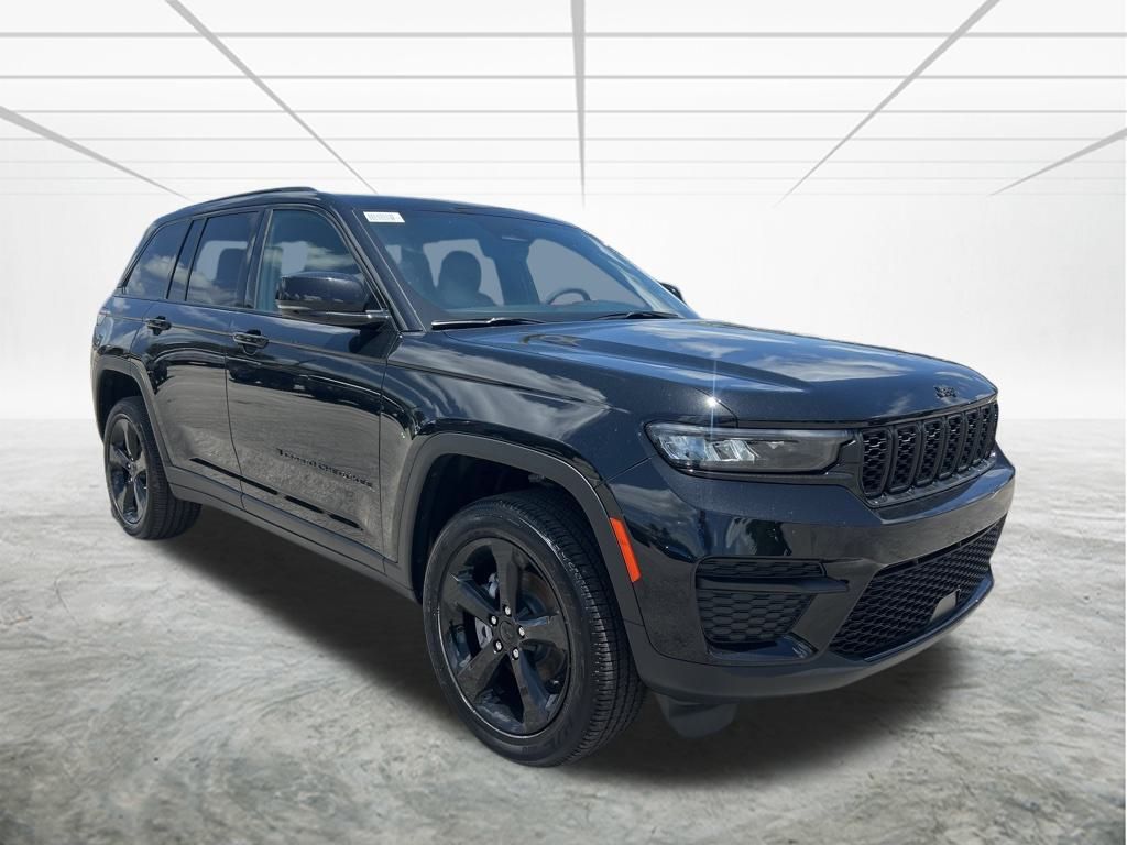 2025 Jeep Grand Cherokee Altitude X photo 2