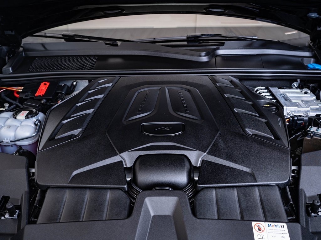 2024 Porsche Cayenne Coupe Turbo GT photo 36