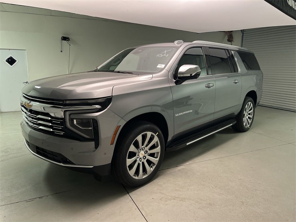 2026 Chevrolet Suburban Premier photo 4