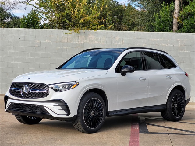 2026 Mercedes Benz GLC 300 photo 3