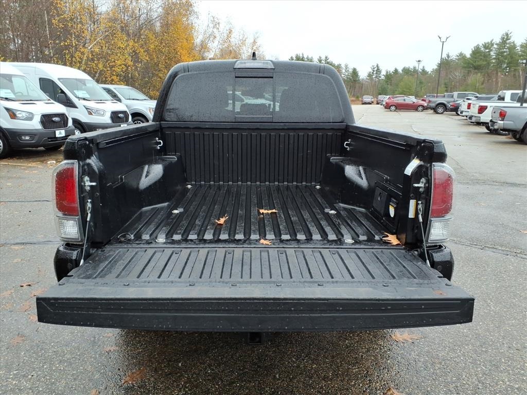 2023 Toyota Tacoma TRD Off-Road photo 4