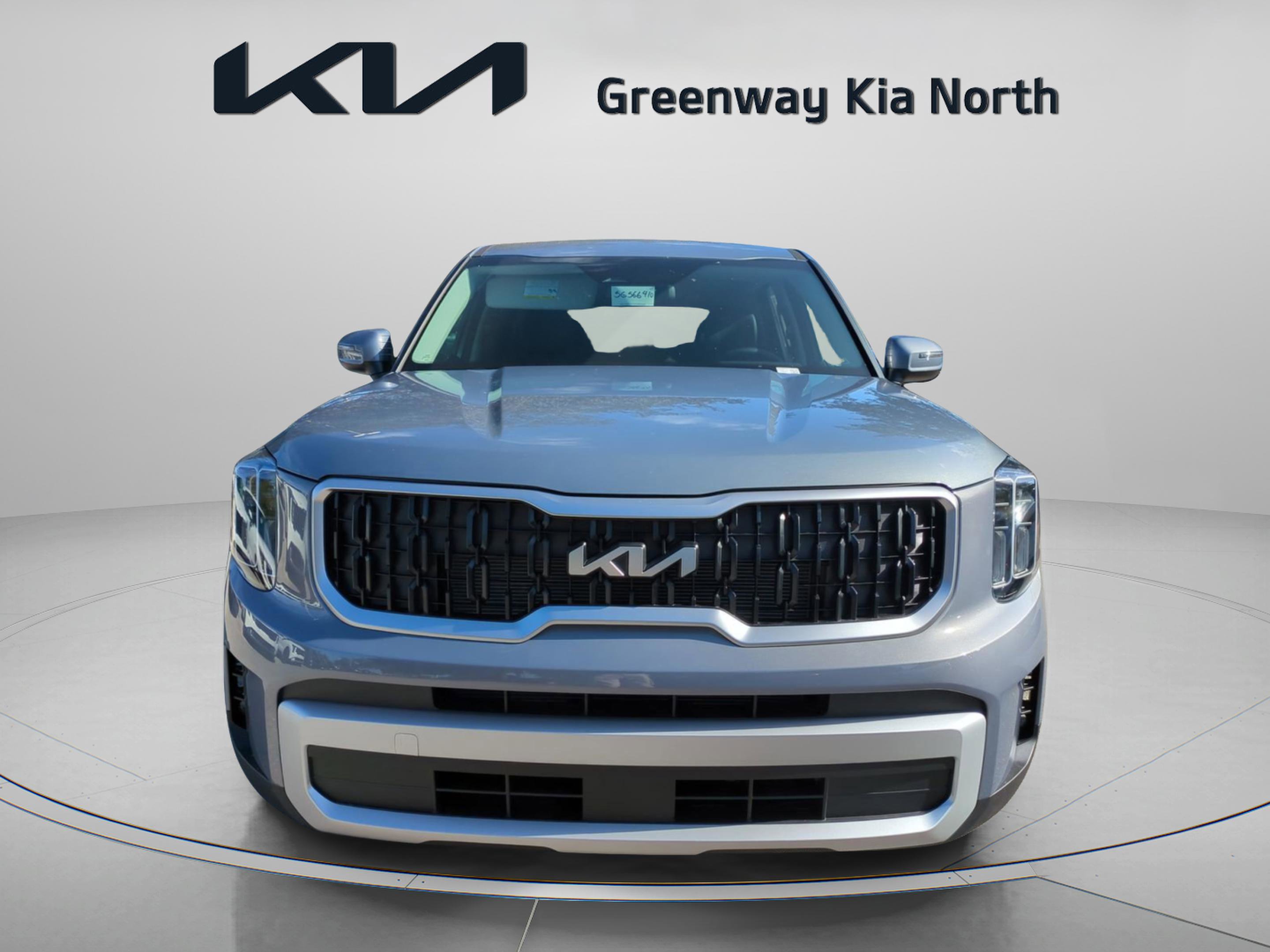 2025 Kia Telluride LX photo 2