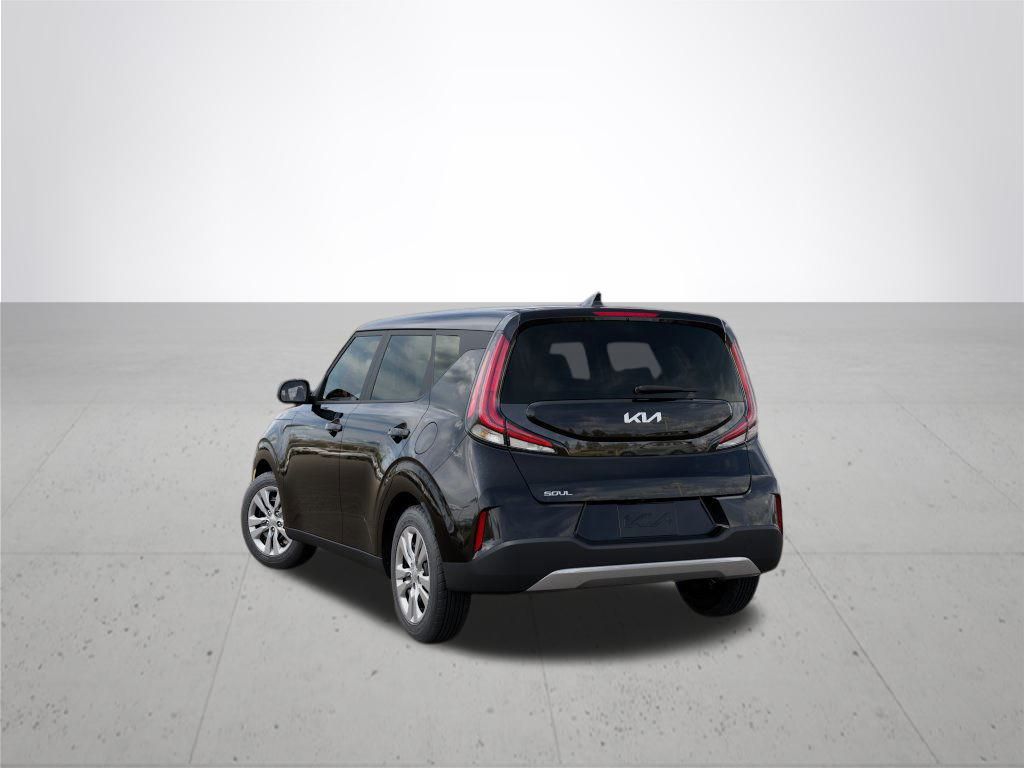 2025 Kia Soul LX S photo 2