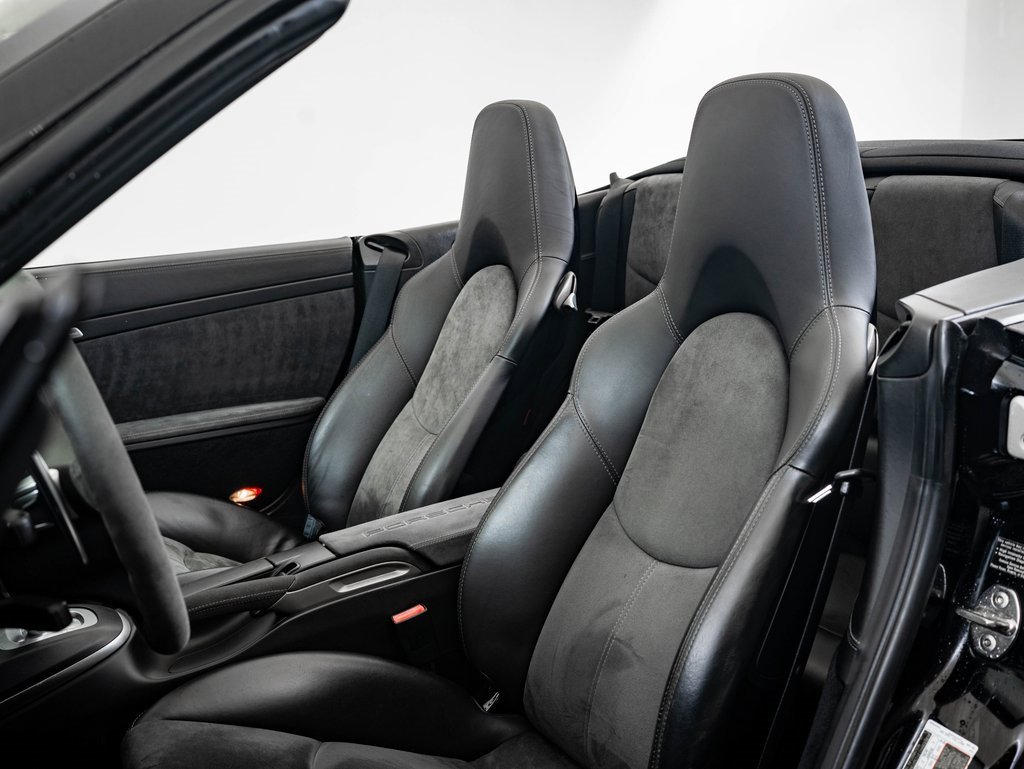 2011 Porsche 911 GTS photo 6