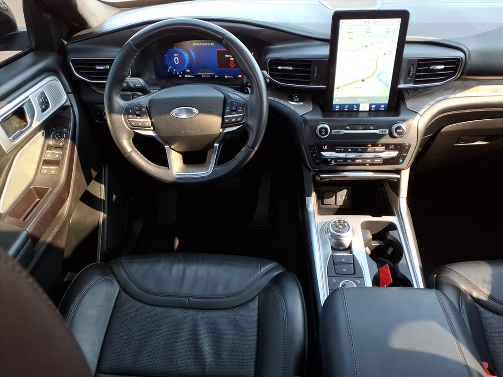 2020 Ford Explorer Platinum photo 2