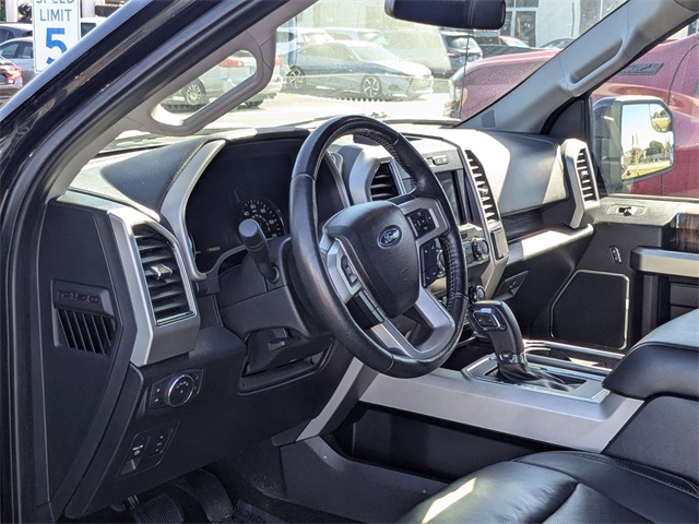 2019 Ford F-150 Lariat photo 2