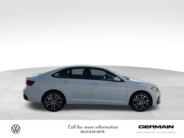 2026 Volkswagen Jetta 1.5T Sport photo 4