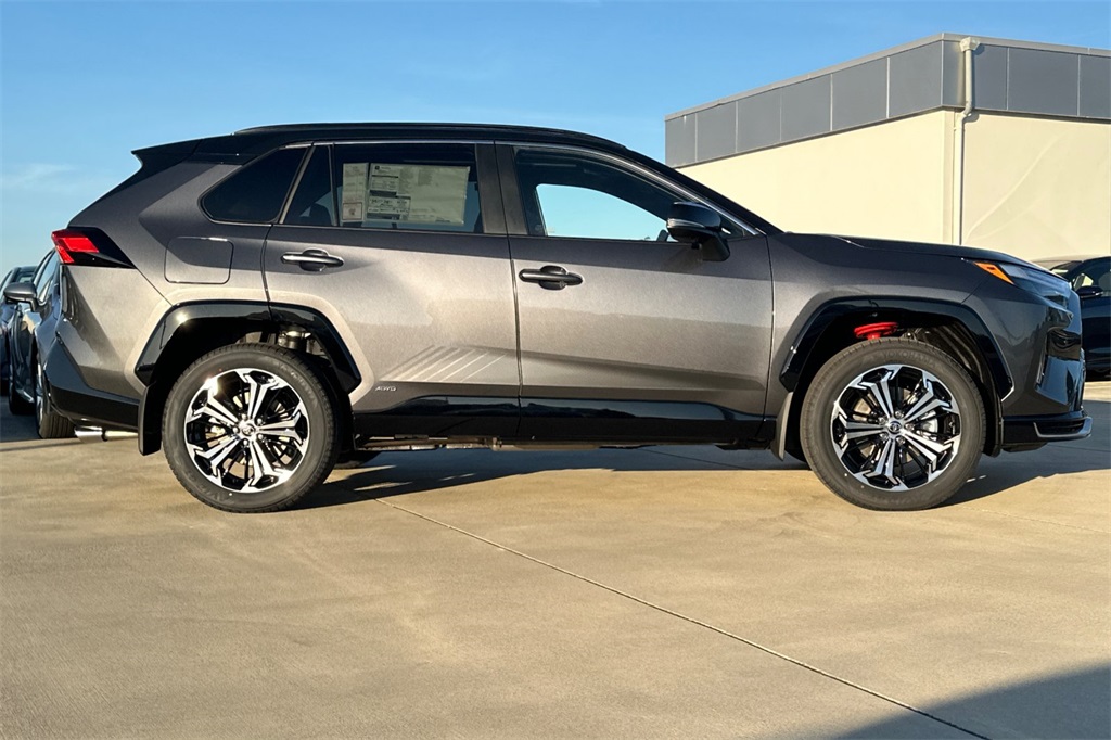 2025 Toyota RAV4 Prime XSE Premium photo 3