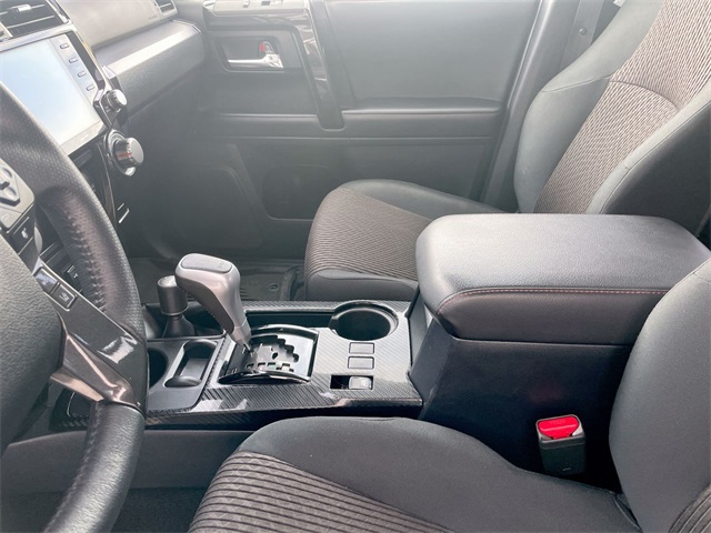 2024 Toyota 4Runner TRD Off-Road photo 12