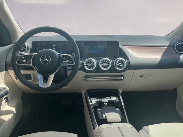 2023 Mercedes Benz GLA 250 photo 11