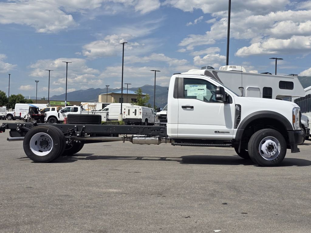 2024 Ford F-600 photo 21