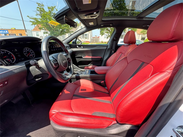 2023 Kia K5 GT-Line photo 16