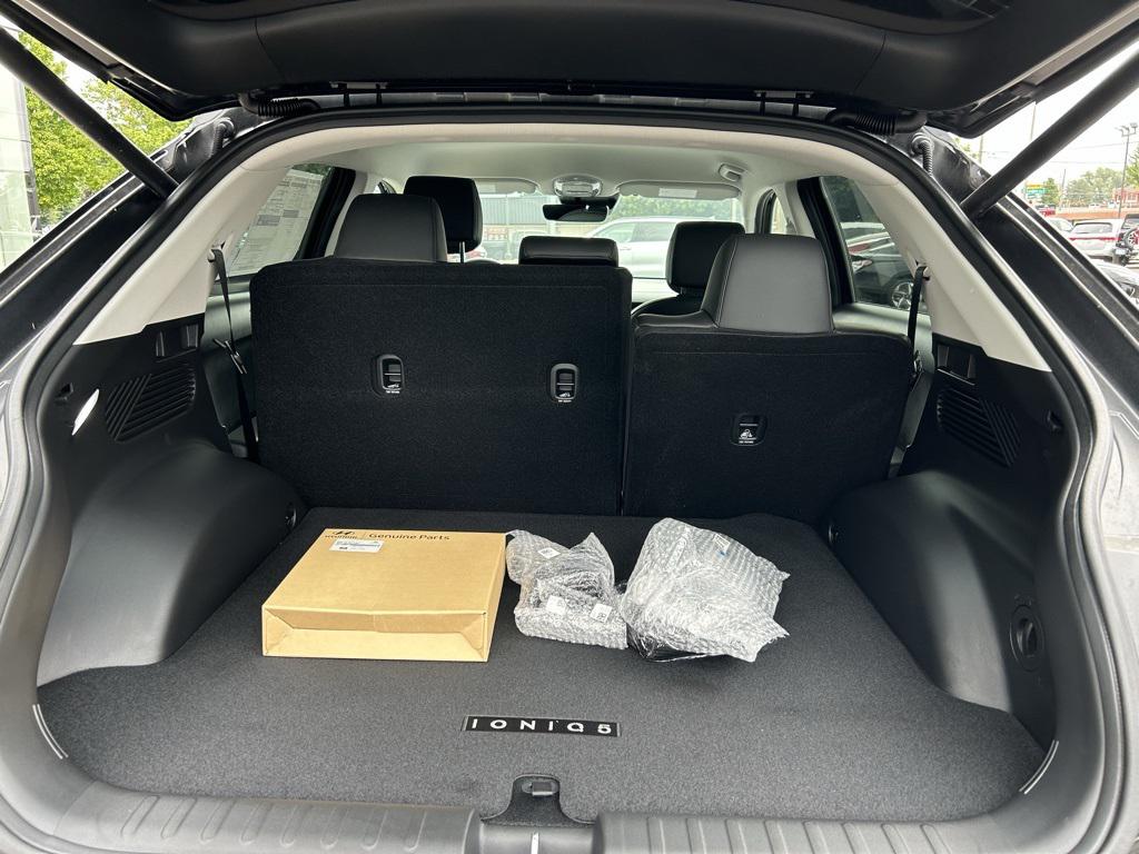 2025 Hyundai Ioniq 5 SEL photo 26
